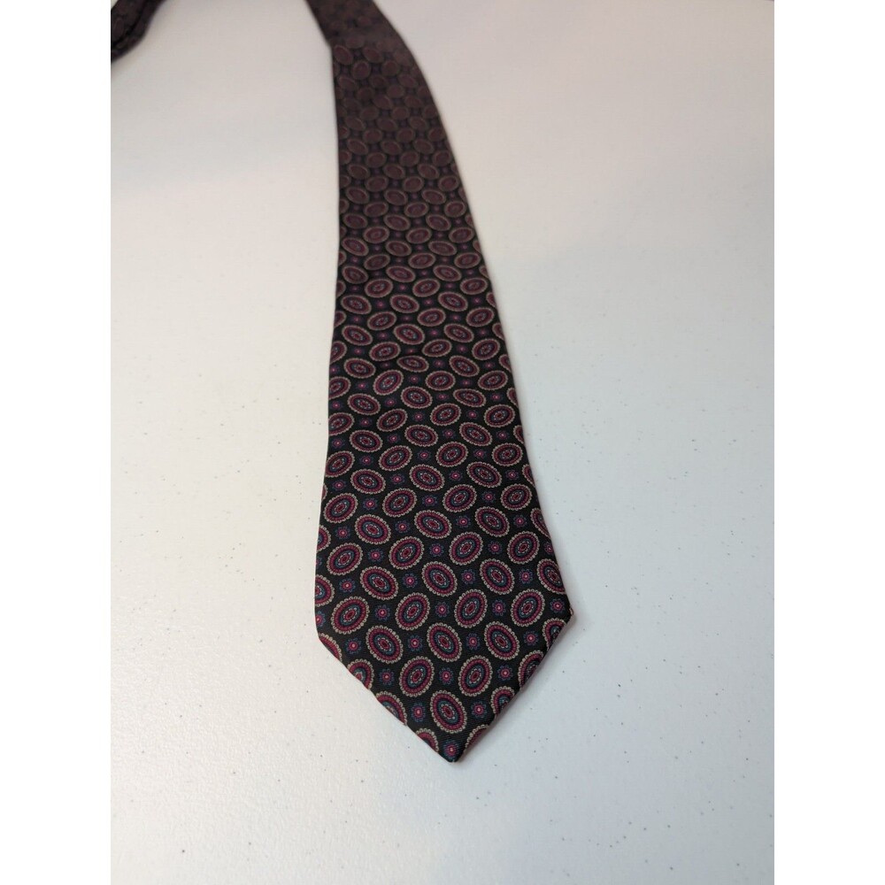 Captain's Quarters 100% Silk Tie Made In The USA Paisley Print 58.5" X 3"